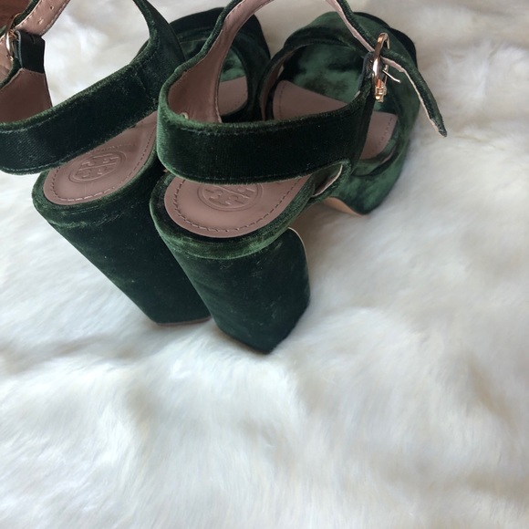 SOLD Tory Burch Green Loretta Velvet Sandal - Picture 5 of 7